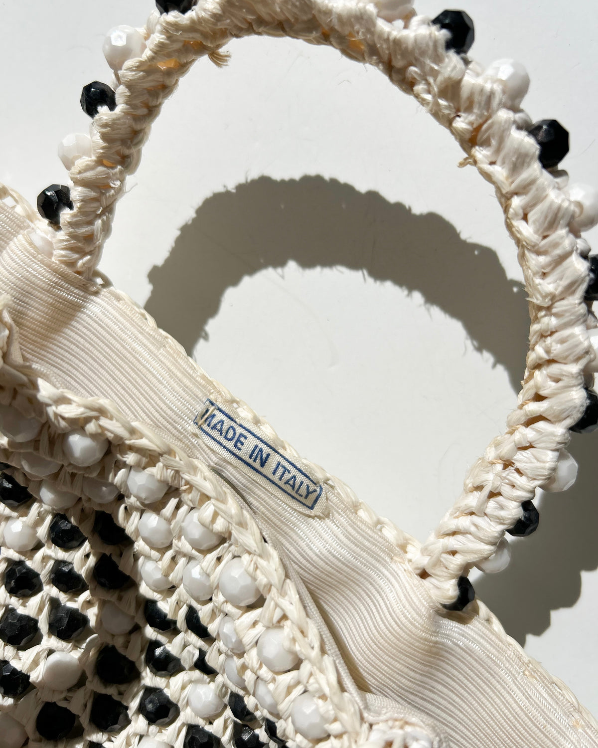 B&W RAFFIA HANDBAG
