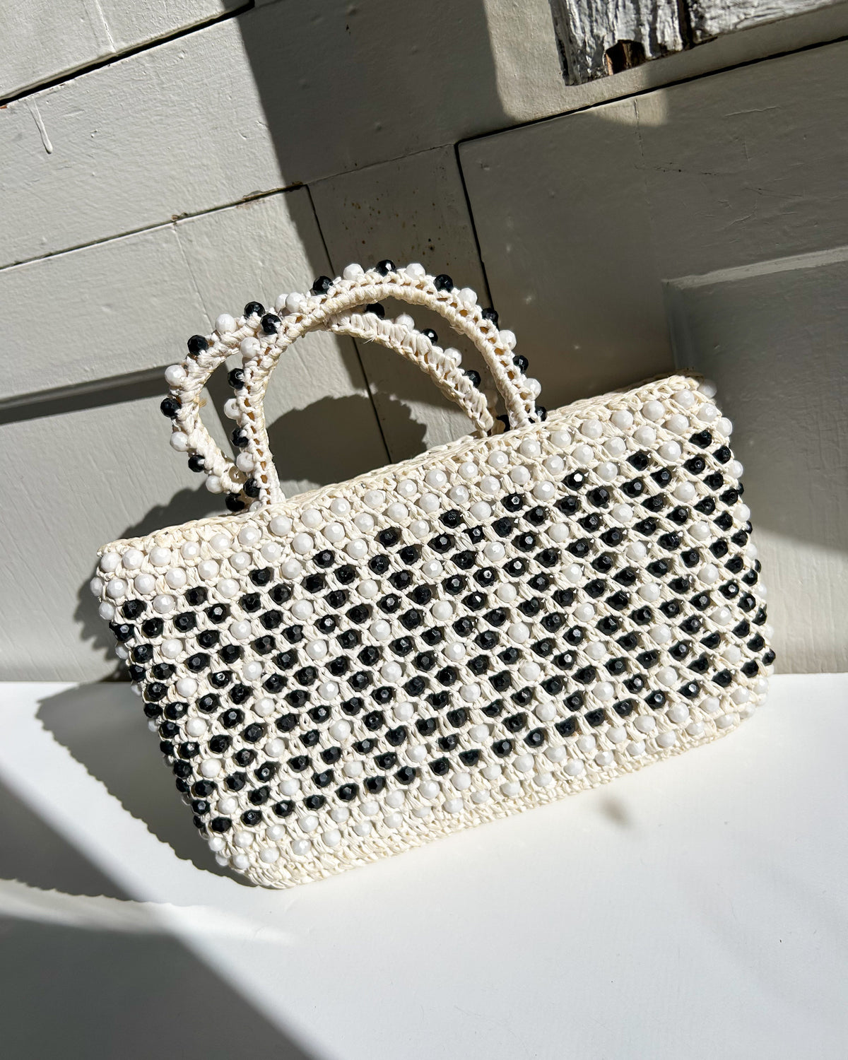 B&W RAFFIA HANDBAG